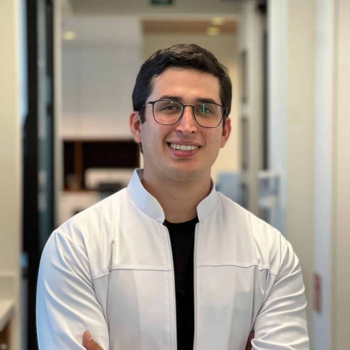 Dr. Esteban Miranda